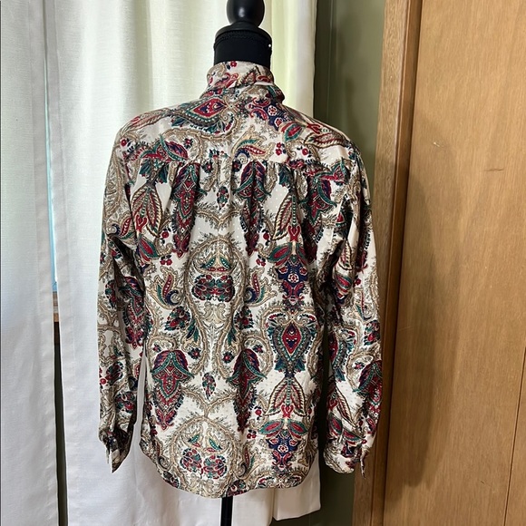 Alfred Dunner Red and Green Paisley Neck Tie Button Down Shirt - Picture 4 of 6